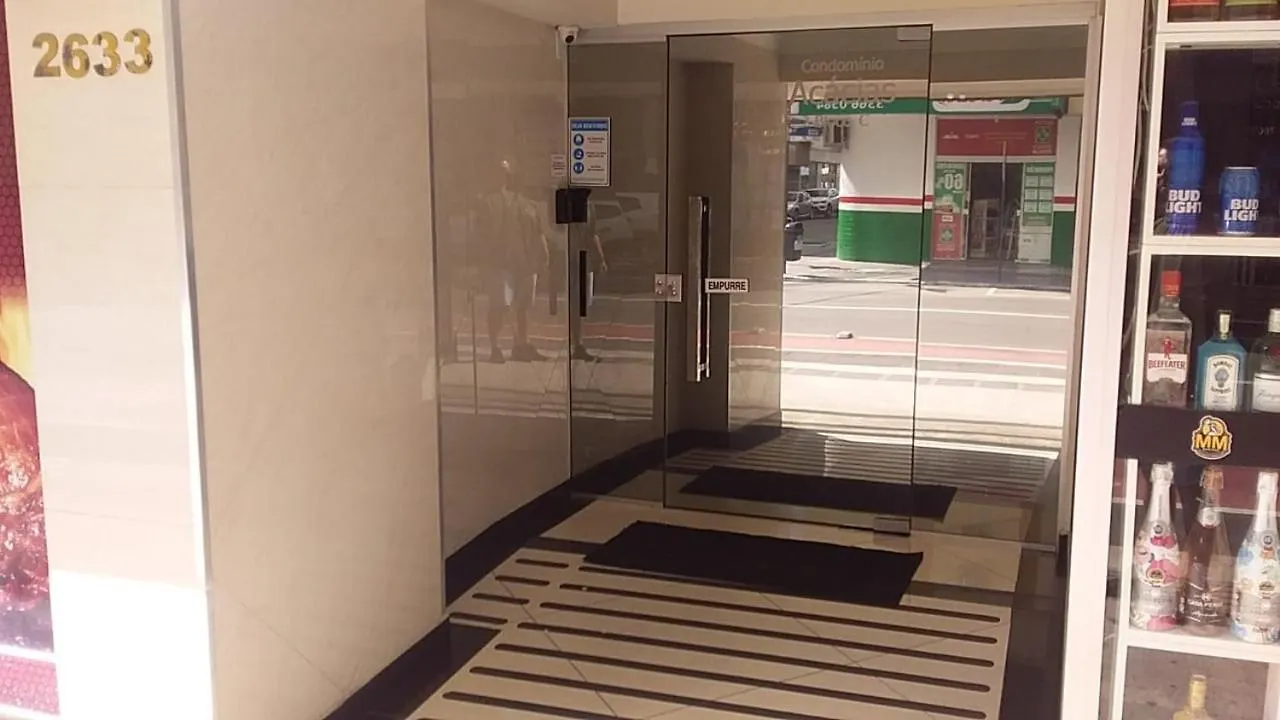 A Melhor Localização de Balneário a 50 Metros da Praia Apartamento Balneário Camboriú